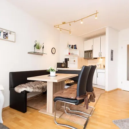 Apartment Lord Nelson 613 *